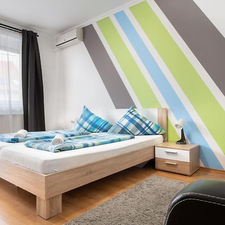 Lux Apartmanok Hajdúszoboszló Exteriör bild