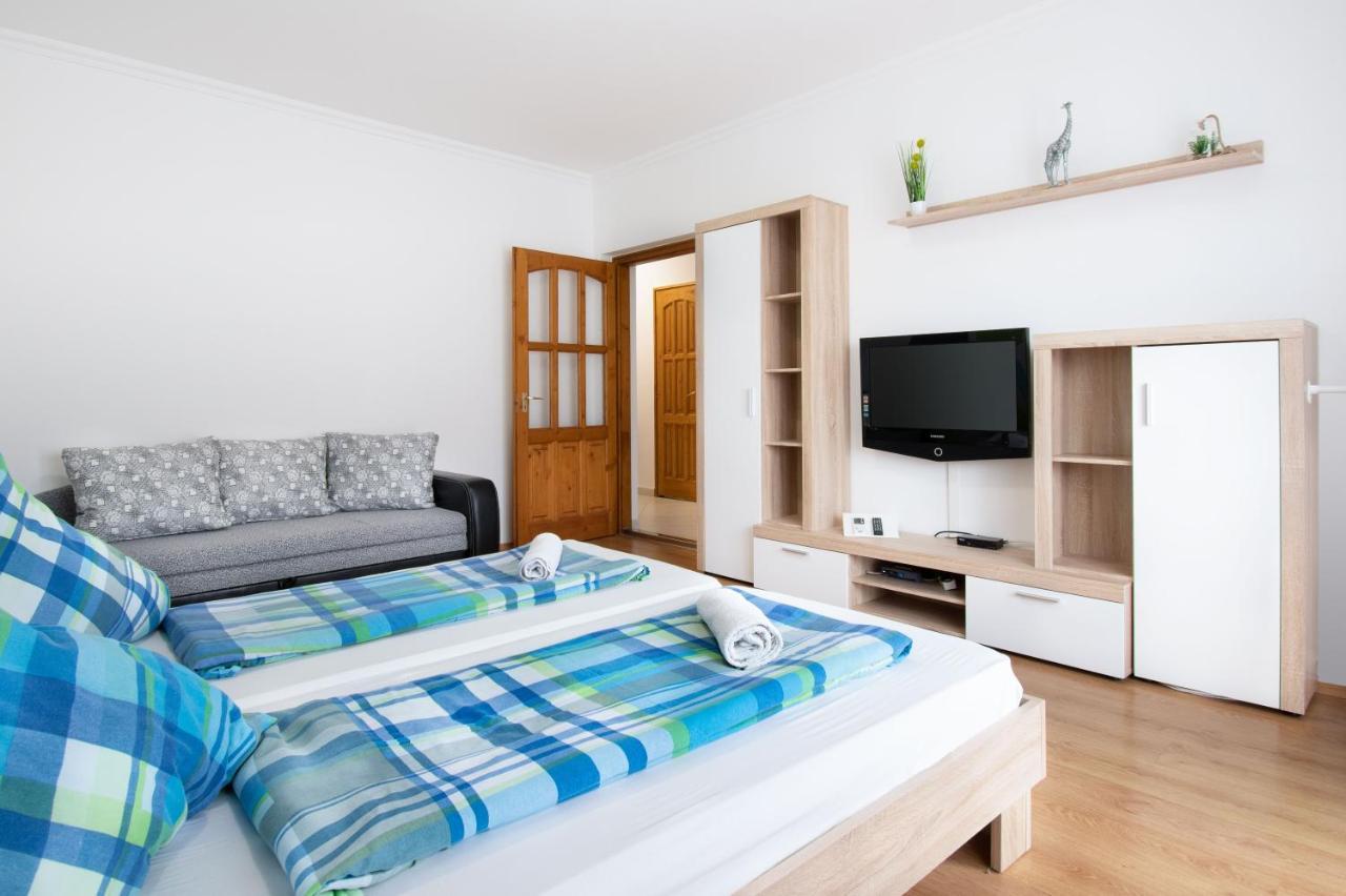 Lux Apartmanok Hajdúszoboszló Exteriör bild