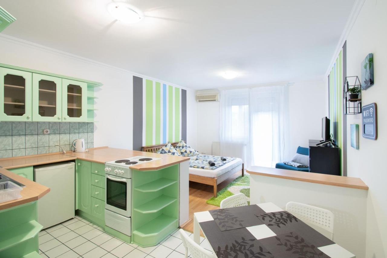 Lux Apartmanok Hajdúszoboszló Exteriör bild