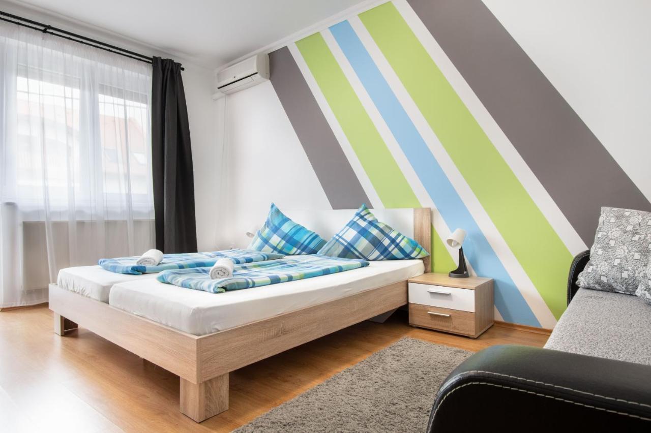 Lux Apartmanok Hajdúszoboszló Exteriör bild